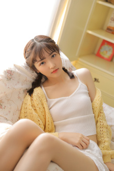 国模白灵